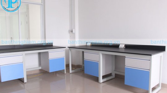 Mua Bàn Thí Nghiệm Ở Đâu Uy Tín? Gợi Ý Địa Chỉ Đáng Tin Cậy Dành Cho Bạn